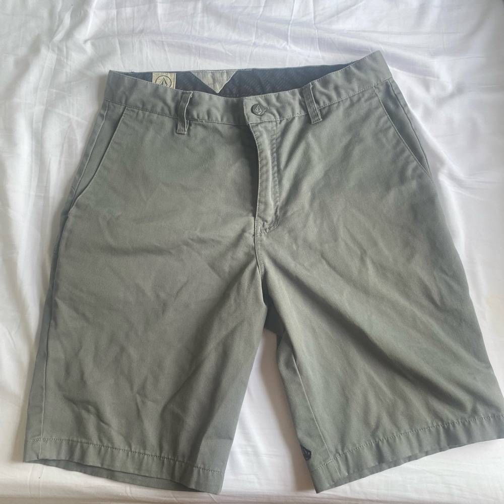 Volcom shorts